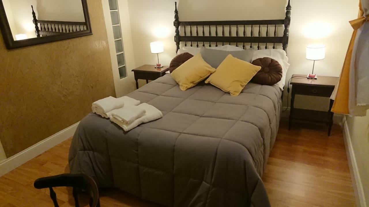 Excelente Departamento Con Balcon A La Calle Sobre Avenida بوينس آيرس المظهر الخارجي الصورة